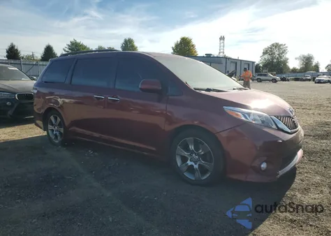 2015 Toyota Sienna Sport z USA, uszkodzony, nr VIN 5TDXK3DC7FS575264